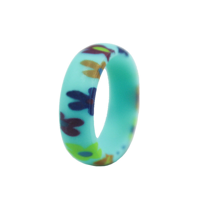 Flexible Silicone Flower Pattern Ring – Embossed Lightweight Band for Casual, Active & Everyday Wear
