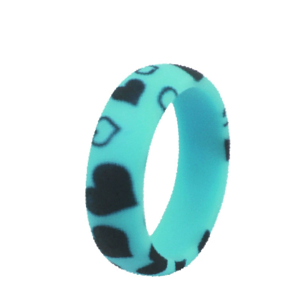 Cute Heart Pattern Silicone Ring – Soft Flexible Band with Embossed Love Design for Everyday Style & Comfy Wear