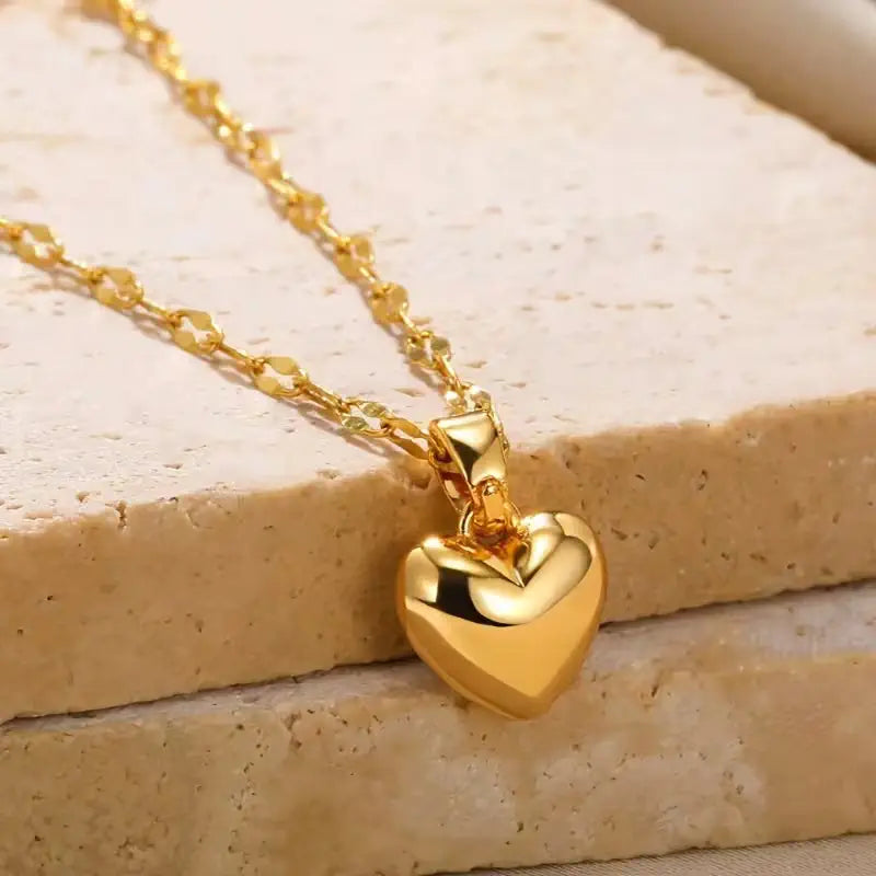 Minimalist Heart Pendant Necklace – Gold Plated Stainless Steel Dainty Necklace for Women, Everyday Jewelry