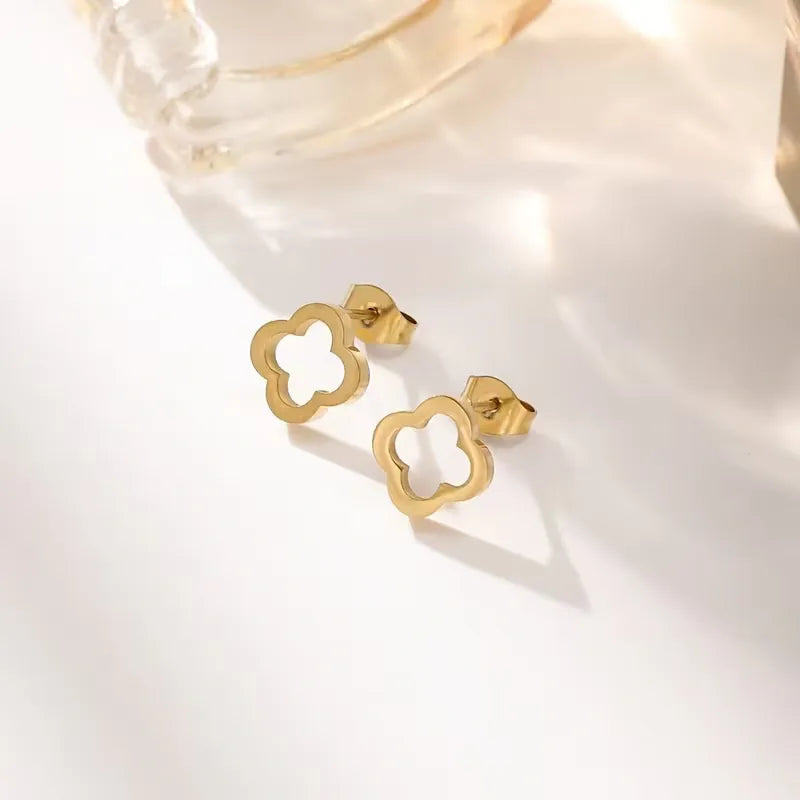 Four Leaf Clover Stud Earrings for Women Stainless Steel Flower Earrings Minimalist Lucky Jewelry Gift