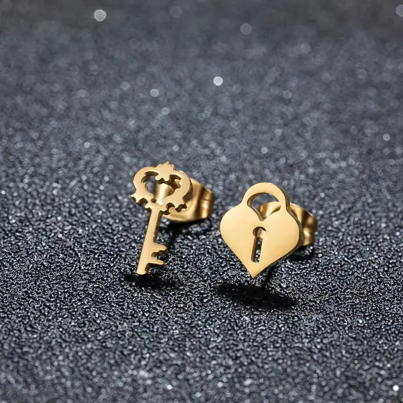Stainless Steel Heart Lock & Key Stud Earrings – Romantic Minimalist Jewelry for Everyday Style and Gifting