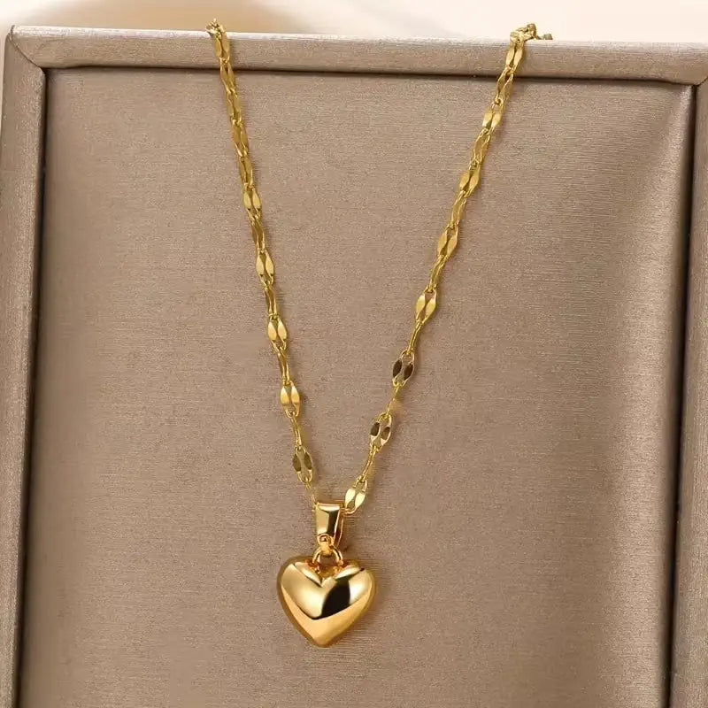 Minimalist Heart Pendant Necklace – Gold Plated Stainless Steel Dainty Necklace for Women, Everyday Jewelry