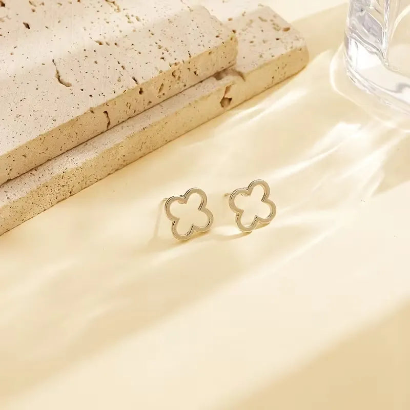 Four Leaf Clover Stud Earrings for Women Stainless Steel Flower Earrings Minimalist Lucky Jewelry Gift