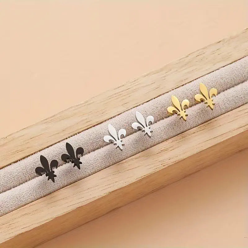 Fleur De Lis Stud Earrings – Stainless Steel Minimalist Earrings for Women, Lightweight Everyday Jewelry