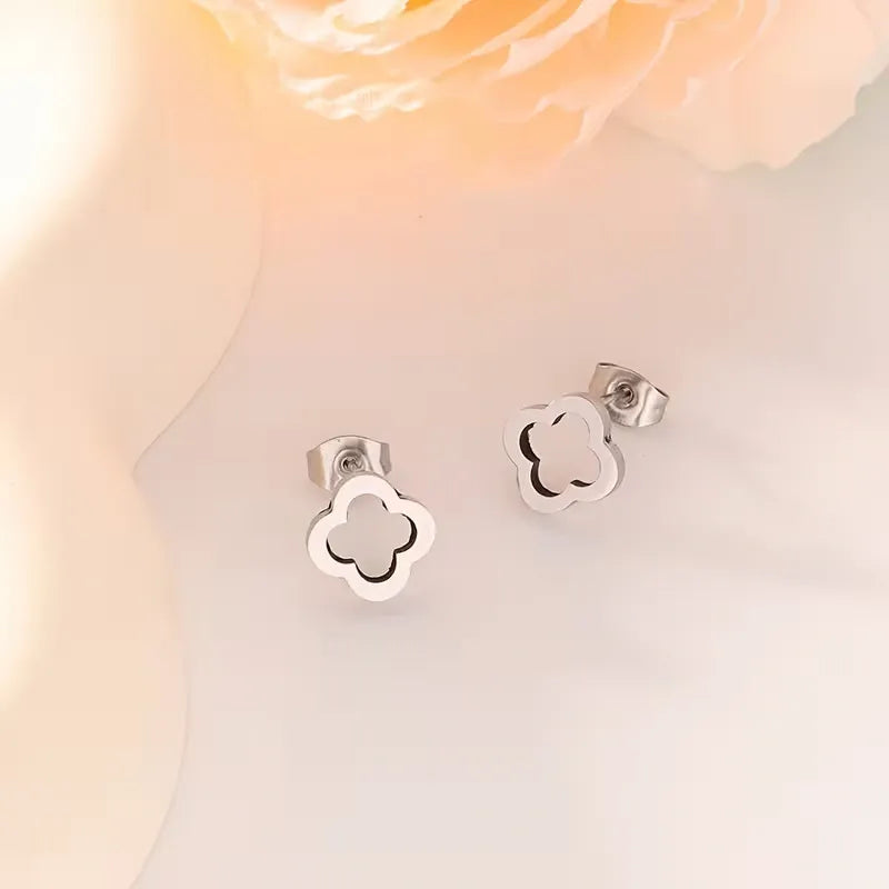 Four Leaf Clover Stud Earrings for Women Stainless Steel Flower Earrings Minimalist Lucky Jewelry Gift
