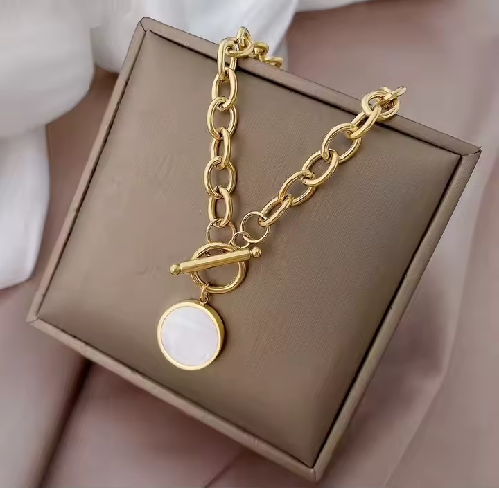 18K Gold Plated Stainless Steel Round Mother of Pearl Pendant Necklace with OT Clasp & Thick Hip Hop Chain