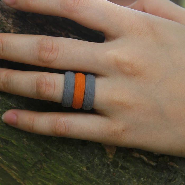 Bark Pattern Silicone Ring for Women – Textured, Lightweight Rubber Band with Nature-Inspired Woodgrain Design