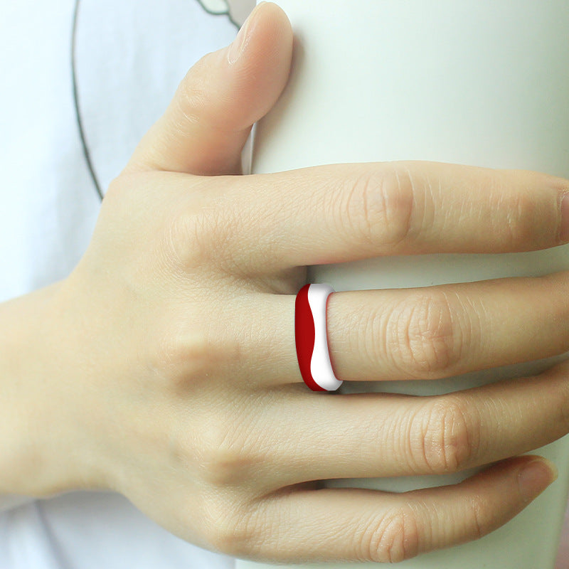 Dual-Line Spiral Silicone Ring – Flexible, Waterproof & Stylish for Everyday Comfort