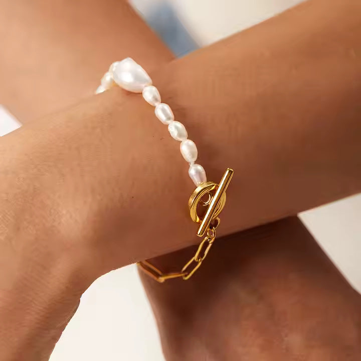 Freshwater Pearl Toggle Bracelet – 18K Gold Plated Stainless Steel Chain with OT Buckle, Chunky & Elegant Design