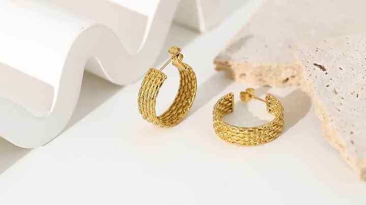 Gold Plated Stainless Steel Chunky Twist Circle Earrings – Bold Stud Huggie Style with Statement CC-Inspired Design