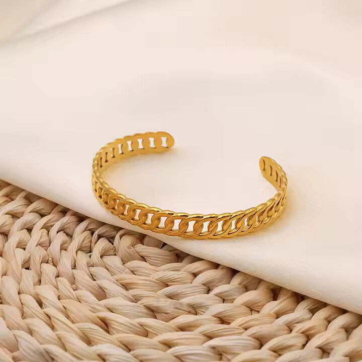 Adjustable Cuban Chain Bangle Bracelet – Stainless Steel Open Cuff in Gold and Silver, Modern Minimalist Design