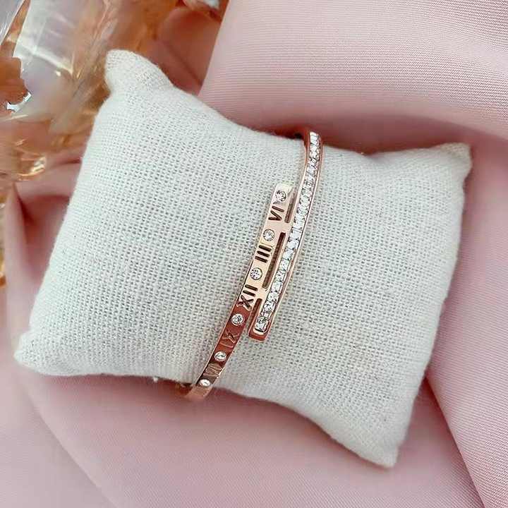 Roman Numeral Bangle Bracelet – Gold Plated Stainless Steel with Cubic Zirconia Inlay, Minimalist Elegant Style