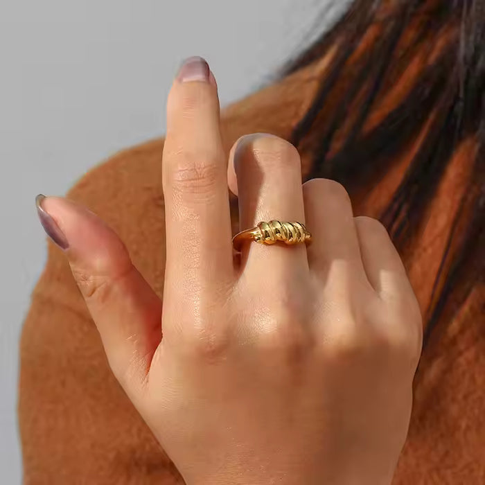 Twisted Rope Ring – 18K Gold Plated Stainless Steel Textured Band with Braided Design for Everyday Elegance