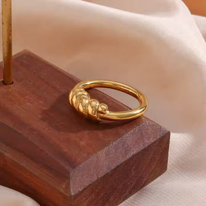 Twisted Rope Ring – 18K Gold Plated Stainless Steel Textured Band with Braided Design for Everyday Elegance