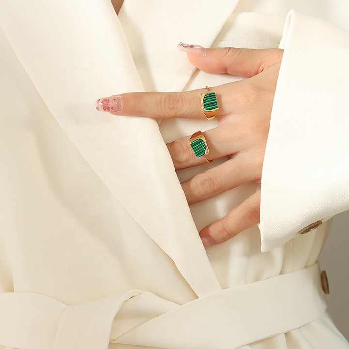 Adjustable Malachite Ring – Stainless Steel Statement Jewelry in Gold, Rose Gold, or Silver with Green Stone Accent