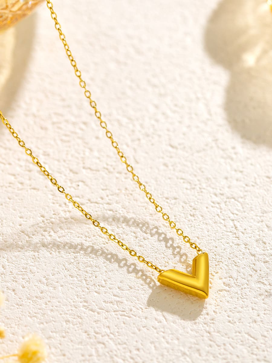 Titanium Steel V Shape Pendant Necklace for Women – 18K Gold Plated Minimalist Chain for Everyday Elegance