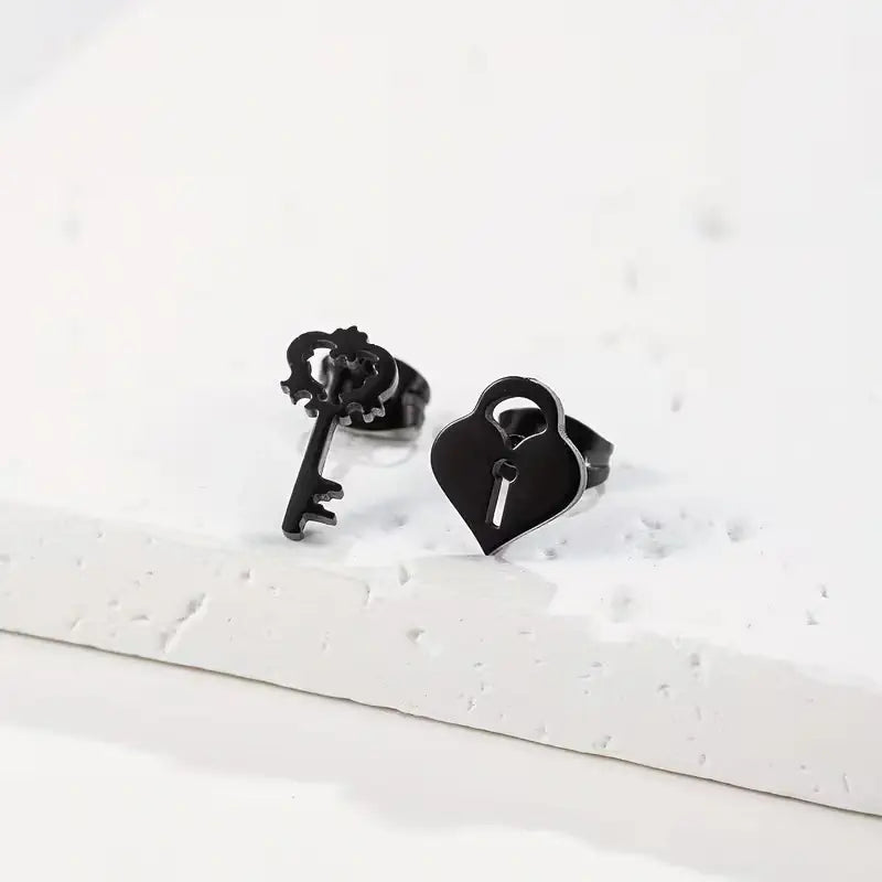 Stainless Steel Heart Lock & Key Stud Earrings – Romantic Minimalist Jewelry for Everyday Style and Gifting